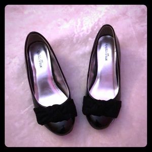 Sparkle & tux girl’s shoes